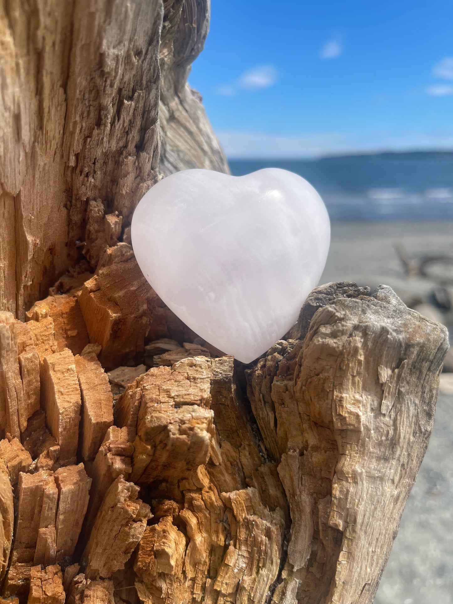 Mangano Calcite Heart